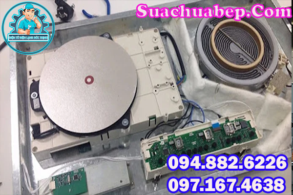 Sửa bếp từ Panasonic tại nhà uy tín1