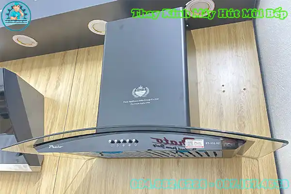 Thợ lắp máy hút mùi