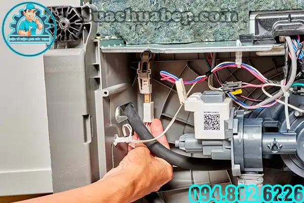 Máy rửa bát báo lỗi E5