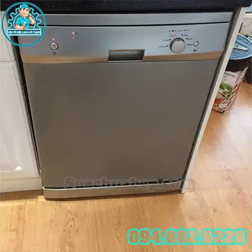 Máy Rửa Bát Báo Lỗi F02 – Nguyên Nhân, Cách Khắc Phục