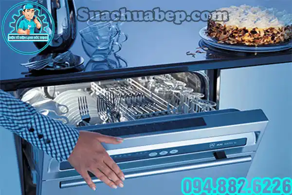 Máy Rửa Bát Báo Lỗi FF – Nguyên Nhân & Cách Khắc Phục Nhanh1