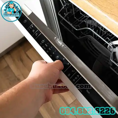 Máy Rửa Bát Không Ấn Được Nút Nguồn Nguyên Nhân Và Cách Khắc Phục